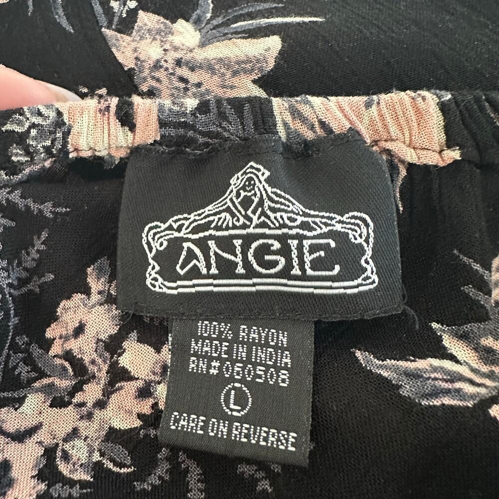 Black and pink floral dress 🖤🌸 - Picture 3 of 6